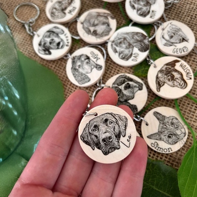 Personalized Pet Keychain with Engraved Name and Photo, Custom Dog Portrait Wooden Keychain, Birthday/Christmas Gift for Pet Lovers/Dog Owners