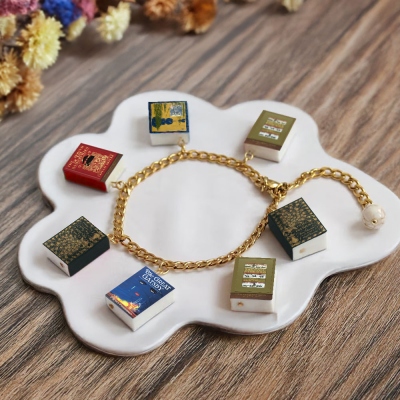 Personalized Bracelet with 1-8 Book Charms, Custom Book Cover Photo Bracelet, Women's Jewelry, Birthday/Christmas Gift for Book Lovers/Readers