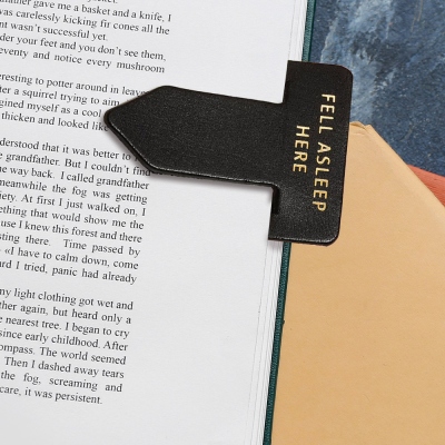 Personalized Leather Bookmark with Name, Custom Arrow Shape Bookmark, Book Accessory, Birthday/Christmas Gift for Readers/Bookworms/Book Lovers