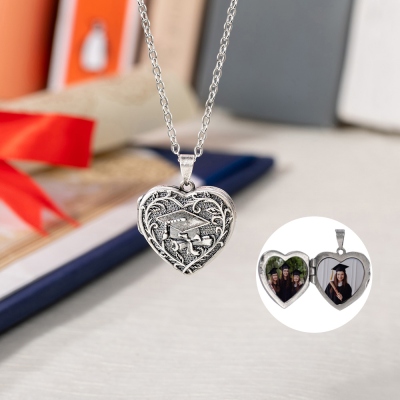 Personalized Graduation Cap Heart Locket Necklace with Photos, Class of 2025 Graduation Jewelry, Graduation Gift for Graduates/Family/Friends