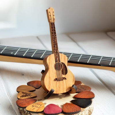 Personalized Guitar Bass Pick Box, Wooden Guitar Pick Case with Pick and Stand, Custom Acoustic Guitar Electric Bass Pick Holder, Gifts for Guitarists