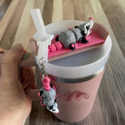 3D Printed Opossum Tumbler Topper with 2 Baby Opossums, Cup Charm for 30/40oz Tumbler, Tumbler Accessories, Birthday Gift for Family/Friends/Her