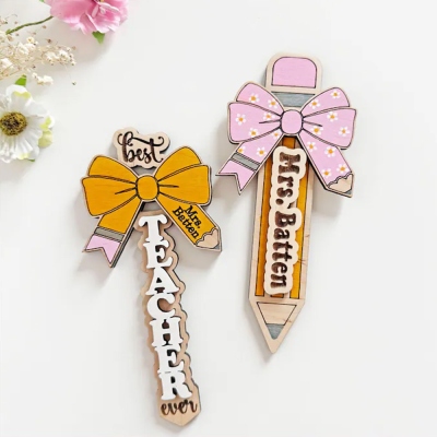 Personalized Teacher Name Flowers Bow Pencil Ornament, Coquette Bow Wooden Name Tag, Party Favor, Back to School/Teacher’s Day Gift for Teachers