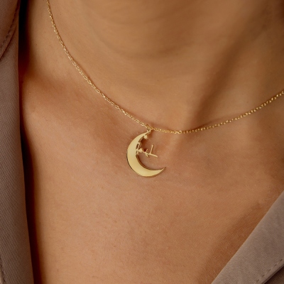 Personalized Crescent Moon Necklace with Arabic Name, Arabic Nameplate Necklace, Islamic Jewelry, Muslim Muharram/Eid Gift for Women/Islamic Friends