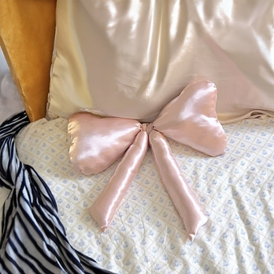 Personalized Pink Bow Throw Pillow with Name, Satin Bow Shape Pillow Aesthetic, Coquette Room Decor for Bedroom Sofa, Cute Gifts for Girls/Women