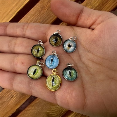 Personalized Pet Eye Necklace, Custom Eyes Photo Necklace, Memorial Jewelry for Loss of Pet, 