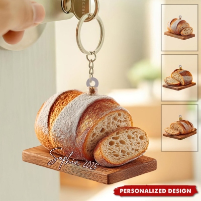 Personalized Sourdough Bread Keychain with Name, Realistic Food Keyring, Backpack Bag Accessory, Birthday Gift for Bread Enthusiasts/Baking Lovers