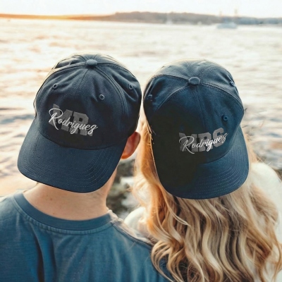 Personalized Embroidered Mr & Mrs Matching Baseball Caps with Family Name, Honeymoon Travel Accessories, Anniversary/Wedding Gifts for Couple/Newlywed