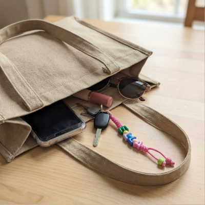 Gepersonaliseerde sleutelhanger met naam en kralen, kleurrijke naamhanger van paracord, accessoire voor tas/bagage, verjaardags-/schoolcadeau voor kinderen/meisjes/vrienden