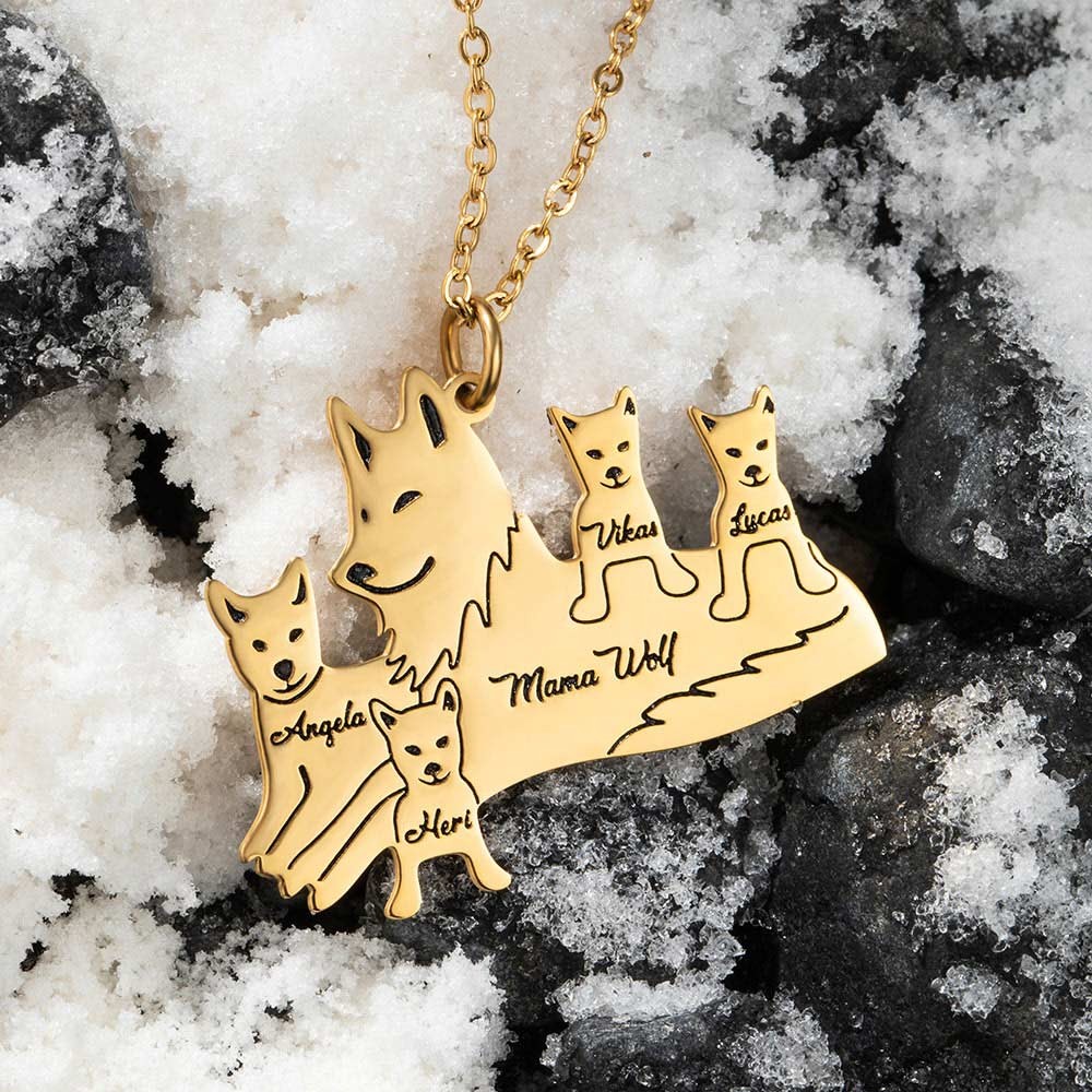 Personalized Wolf Necklace, Mama Wolf Necklace with 1-8 Names, Stainless Steel Necklace, Family Gift for Mother/Grandma