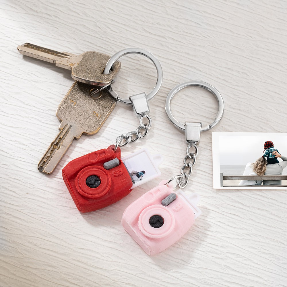 daniellagonsa Mini Camera Keychain and Your Own Personalized Photo. Camera Keychain with Pull Out Picture. Best Friend Gift. Retro. Camera Lover .