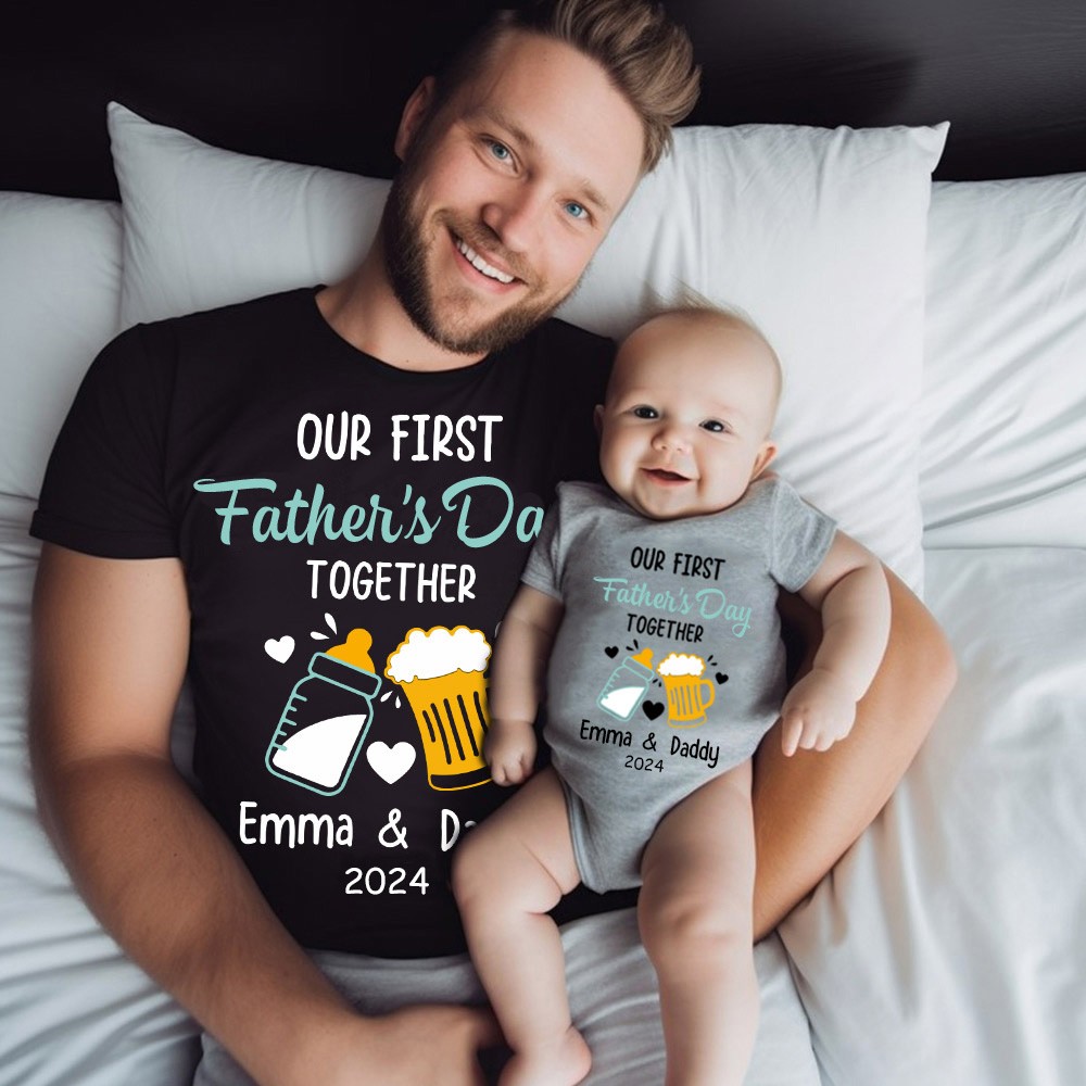 Personalisierte Bier- und Flaschen-passende Shirts, unser erstes gemeinsames Vatertag-Shirt, Baumwoll-Body, Vater- und Baby-Shirt, Vatertagsgeschenk für Papa