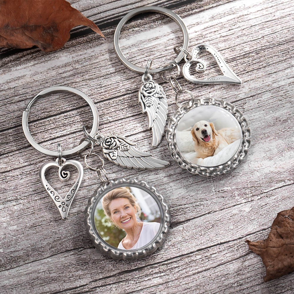 Personalized Photo Small Disc Keychain with Wings, Heart Charm Keychain, Memorial Keychain, Sympathy Gift, Bereavement Gift, Gift for Her/Family