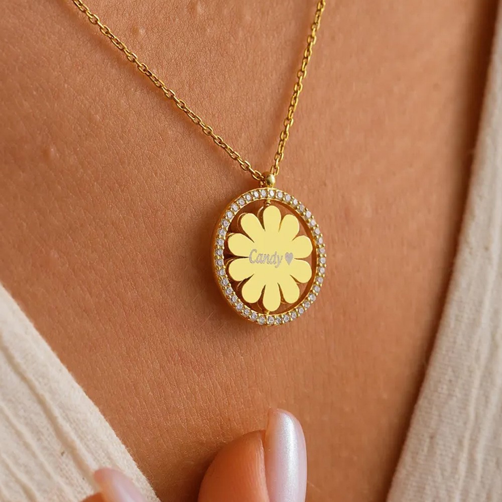 Personalized Name Daisy Necklace,