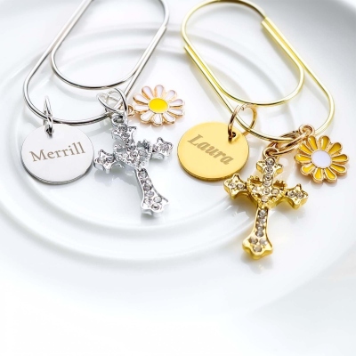 Personligt graverat namn mini-gem med kors och prästkrageberlock, elegant metallbokmärke, kristen kalendertillbehör, present till henne/bokälskare