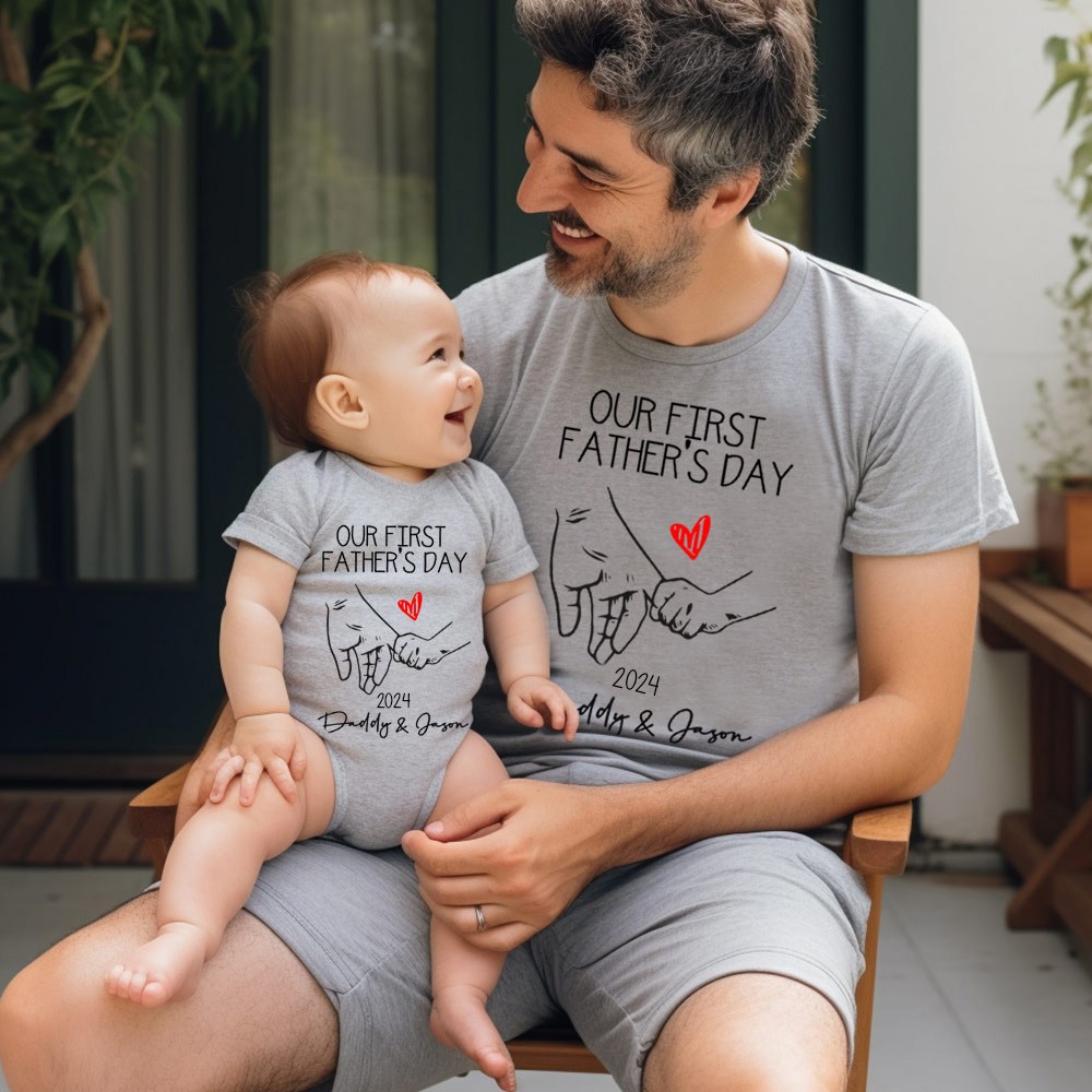Customized Holding Hands Name Parent-child Shirt, Our First Father's Day Shirt, Cotton Father&Baby Bodysuit, Birthday/Father's Gift for Dad/Grandpa