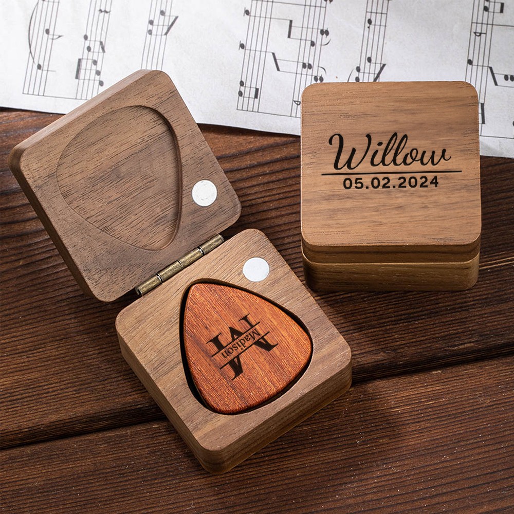 Custom Picks Plectrum Holder