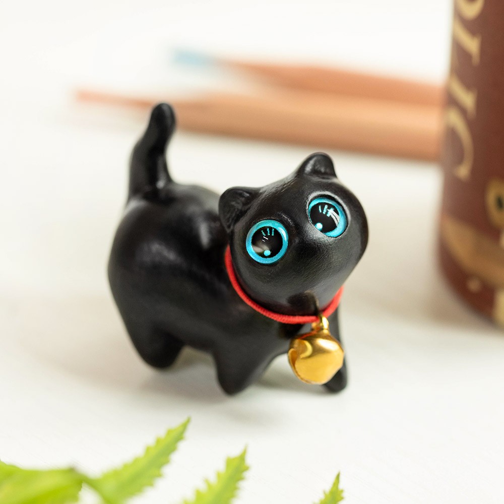 Custom Small Cute Cat Wooden Sculptures Handmade Craft, Mini Collectible Figurines, Cat Lover Gift, Cat Statue, Office Desk/Shelf/Table/Home Decor