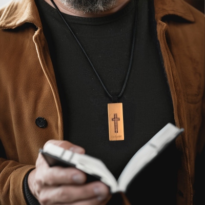Personalized NFC Bible Pendant, Customized Name Wooden Cross Necklace, Engraved Name, Gift for Christians, Church Gift