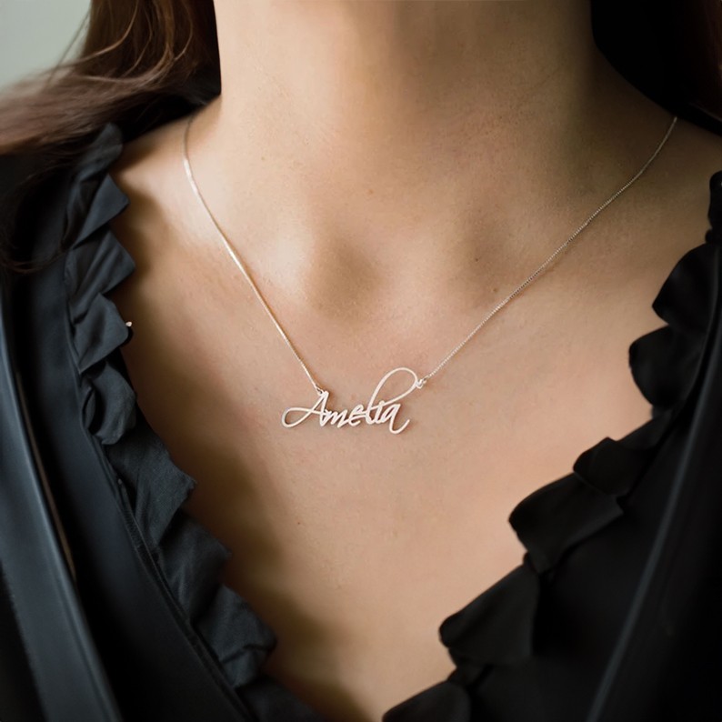 necklace with names