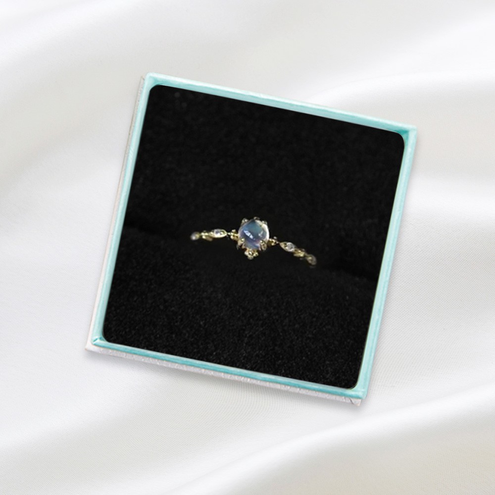 minimalist jewelry