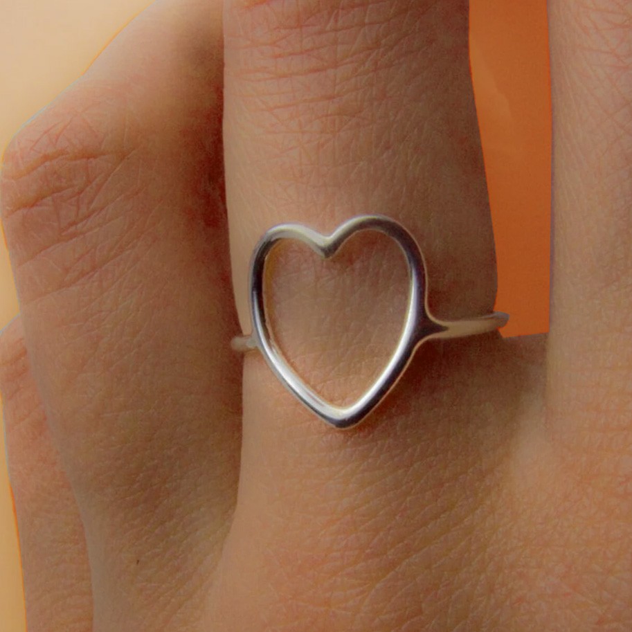 silver ring heart