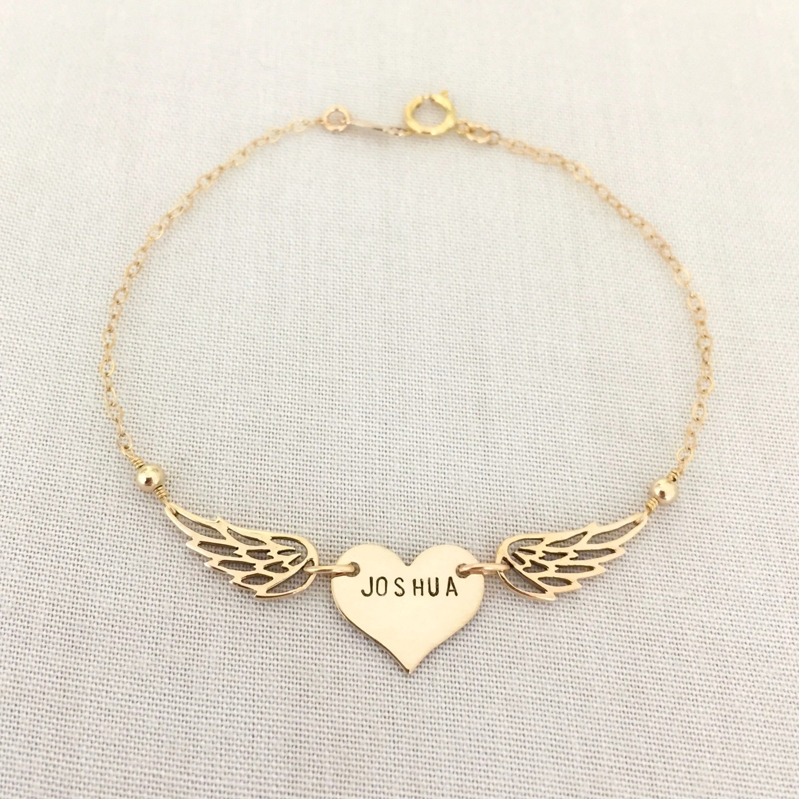 Custom Mommy Of An Angel Bracelet, Memorial Jewelry, Infant Loss Bracelet, Loss of Mother Bracelet, Miscarriage Gift, In Memory of Baby, Wing Charm