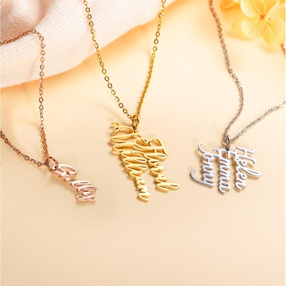 Halskette mit drei Namen