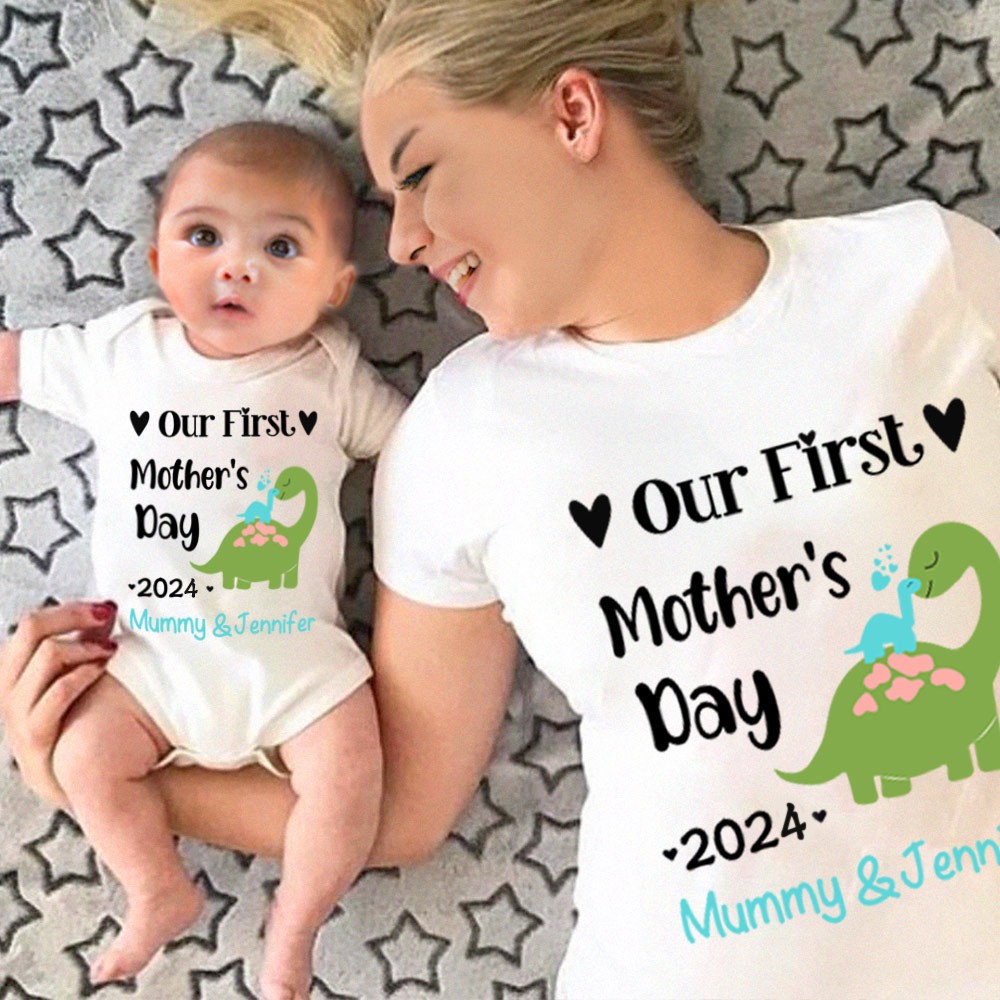 Vårt första mors dag mamma och bebis set, anpassade djur/mönster babydräkt &amp; mamma T-shirt, personlig t-shirt &amp; babyRomper, ny mamma present