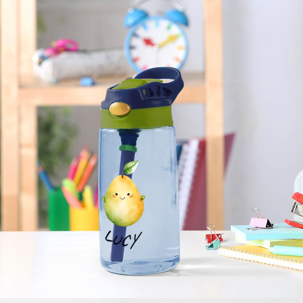 Personalisierte süße Wasserflasche mit Fruchtstrohhalm zum Geburtsmonat, 16oz Kinderbecher mit Henkel, Schulanfang/Geburtstagsgeschenk für Kleinkinder/Kinder