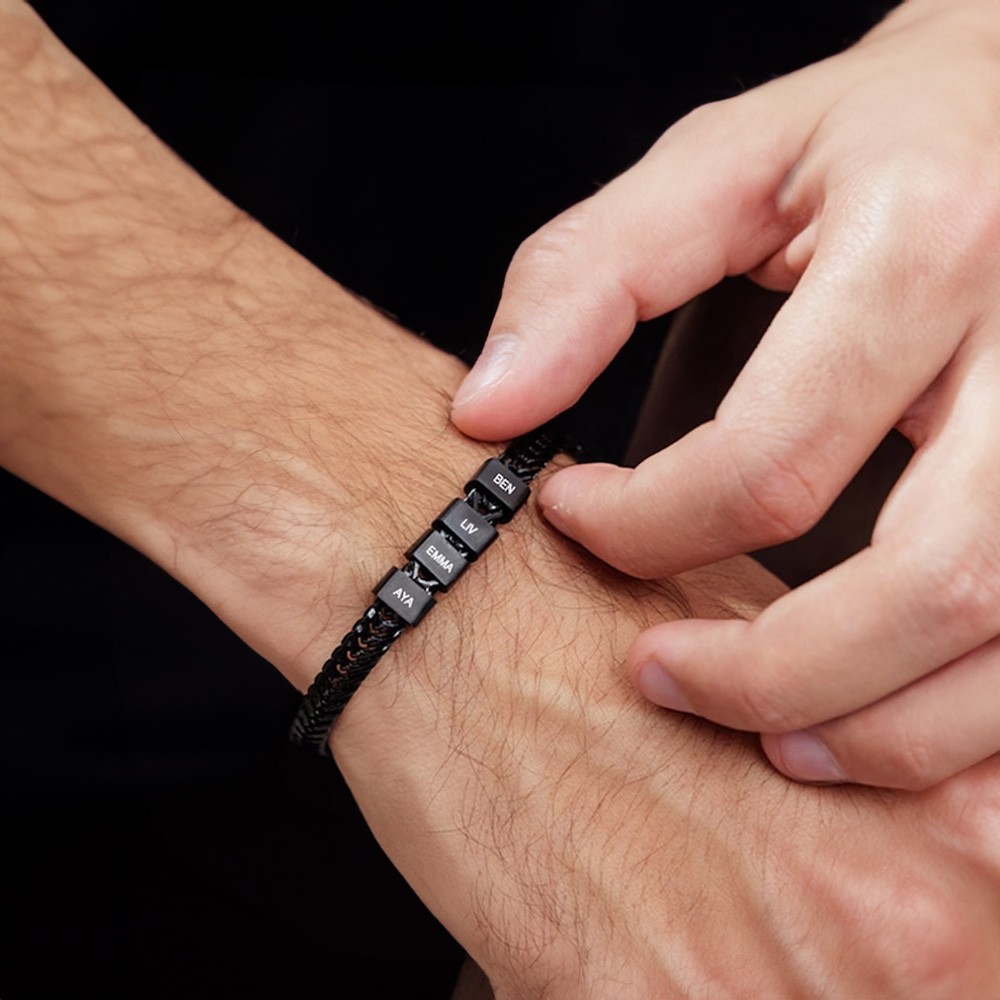 Bracelet personnalisé avec nom de famille