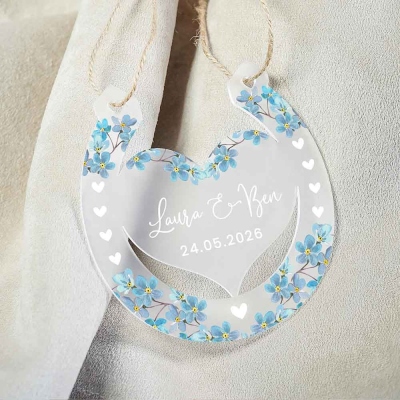Personalised Lucky Horseshoe with Couple's Names Ornament, Frosted Acrylic Heart Floral Hanging Decor, Engagement/Wedding Gift for Newlyweds/Couple