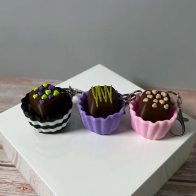 Personalized 3D Printed Mini Chocolate Clicky Fidget Keychain, Stress Relief Clicker Companion, Backpack/Purse/Bag Charm, Gift for Dessert Lovers/Her