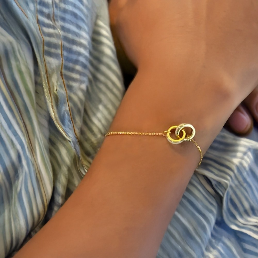 Infinity Pendant Bracelet