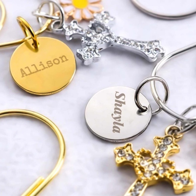 Personligt graverat namn mini-gem med kors och prästkrageberlock, elegant metallbokmärke, kristen kalendertillbehör, present till henne/bokälskare