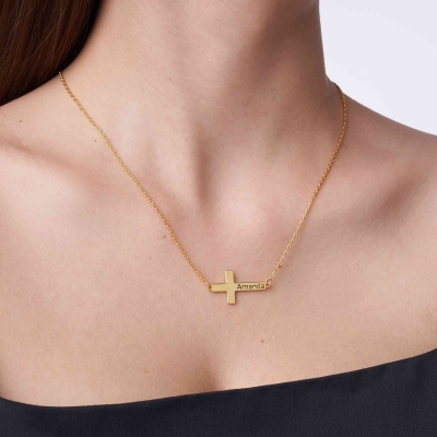woman necklace