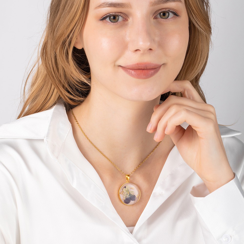 INBLUE Collana Personalizzata Con Disco Fiore Di Nascita – Ciondolo Rotondo In Acciaio Inox Inciso Con Testo – Gioielli Moda Per Donna, Regalo Di Compleanno Significativo (Oro/Argento/Rosa)