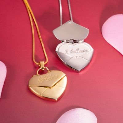 Collier médaillon coeur avec enveloppe de message secret personnalisé