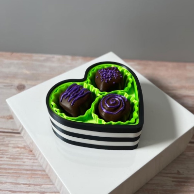 Chocolate Box Fidget Clicker Toy, Mechanical Keyboard Switch Fidget Clicker, Stress Relief/ASMR Stim Button Clicker, Gift for Dessert Lovers/ADHD/Her