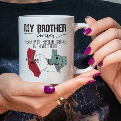 Anpassad amerikansk statskarta med långdistansmugg för syskon och namn, 11oz/15oz tvåfärgad keramisk kaffemugg, långdistanspresent/födelsedagspresent till familj/syster/bror