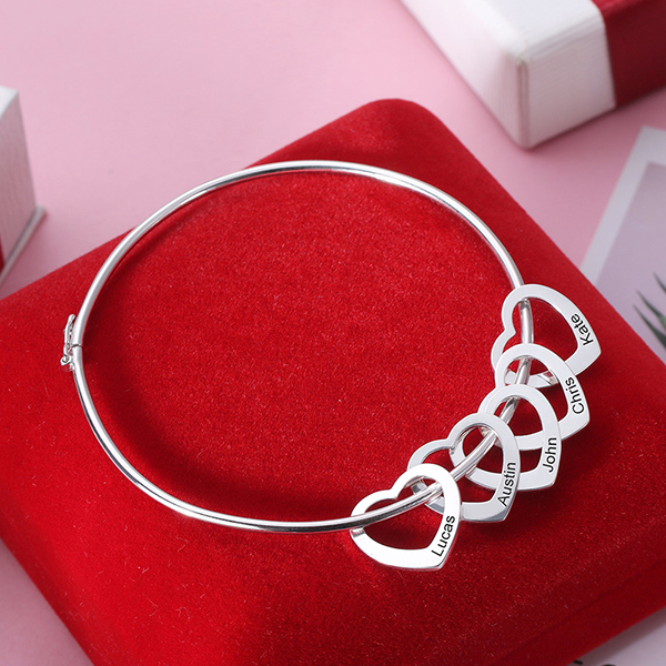 engraved heart bracelet