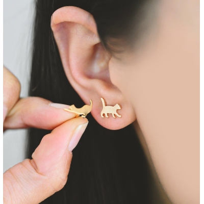 Personalized Cat Asymmetry Earrings with Double Names, Sterling Silver 925 Cute Cat Stud Earrings, Birthday/Christmas Gift for Her/Cat Lovers/Owners