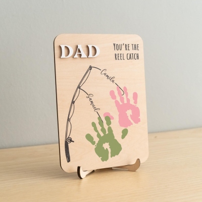 Personalized Fishing Family 1-3 Handprint Sign with Name, Wooden Funny Home Decor, Birthday/Anniversary/Father’s Day Gift for Dad/Grandpa/Family