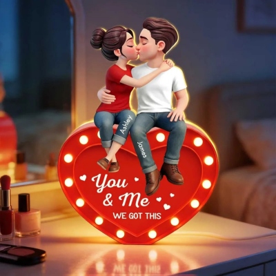 Custom Names Cartoon Kissing Couple on Heart LED Night Light, Acrylic Warm Glow Night Lamp, Bedroom Decor, Valentine's Day Gift for Her/Him/Couples