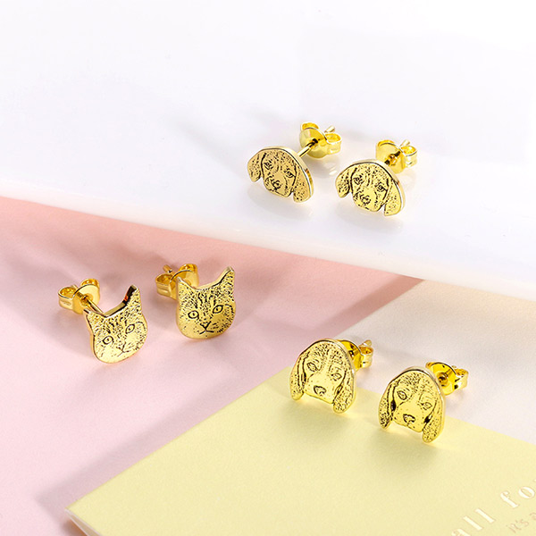 picture stud earrings