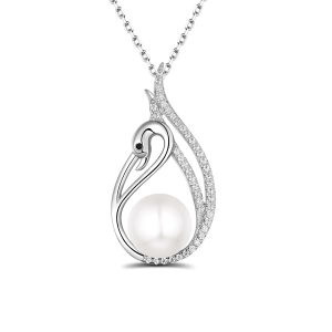 Elegant Swan Necklace With Freshwater Pearl In Sterling Silver