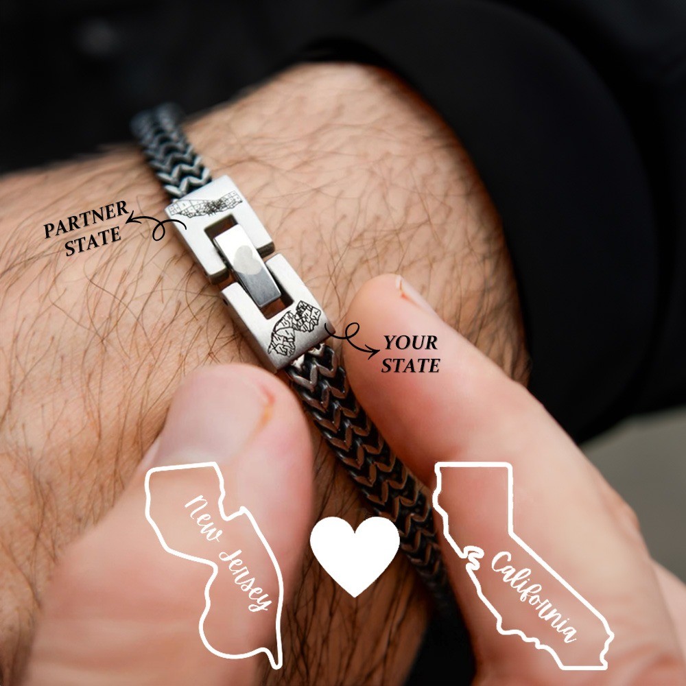 Custom Engraved Long Distance Men's Bracelet, Stainless Steel Interlocking Map Bracelet, Long Distance Relationship Gift for Lover/Partner/Him