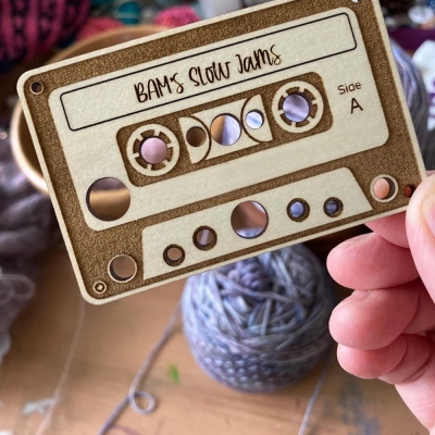 Knitting Accessories, Mini Wooden Cassette Tape Needle Gauge, Laser Engraved Needle Gauge, Gift for Knitter, Knitting Kit Tools, Retro Look