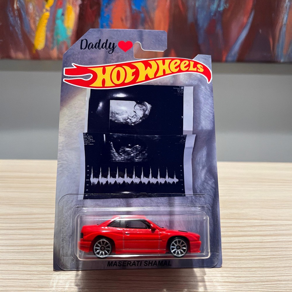 Personalisierter Fotohintergrund - Heiße Spielzeugauto-Radverpackung, individuelles Autogeschenk, HW-Geschenk für Autoliebhaber, perfekt zum Jahrestag