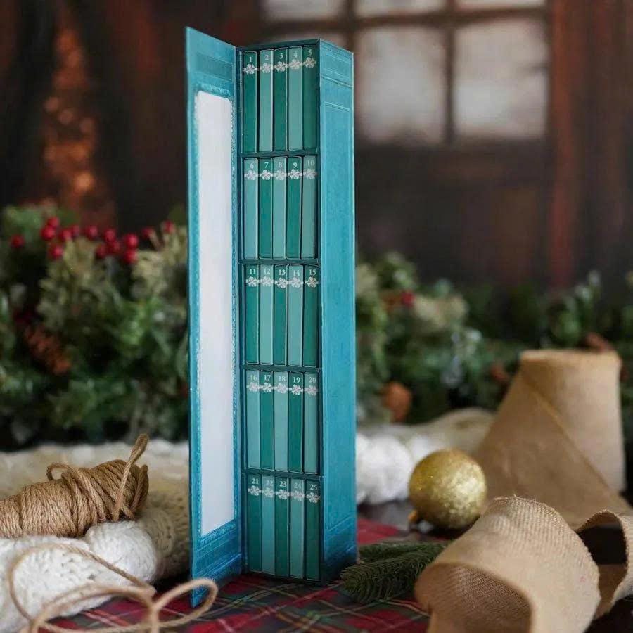 Christmas Book Advent Calendar 2025 | Mini Book Surprise Set |25 Day Countdown Box |Literary Gift for Readers |Xmas Decor |Cozy Gift | H38Y